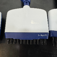 Rainin Pipet-Lite XLS Multichannel Pipettes W/Stand - Quantity 7 image 3